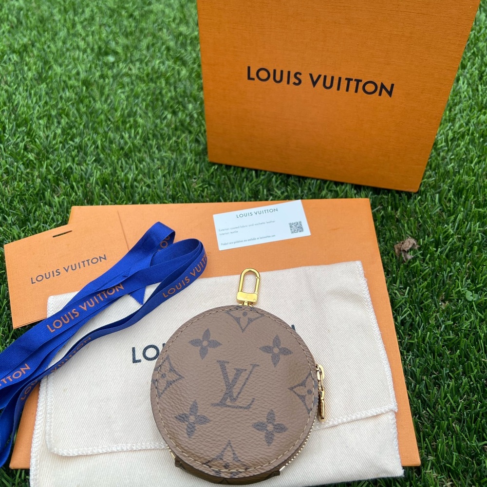 ❌SOLD❌ New Louis Vuitton Round Coin Purse Reverse Monogram